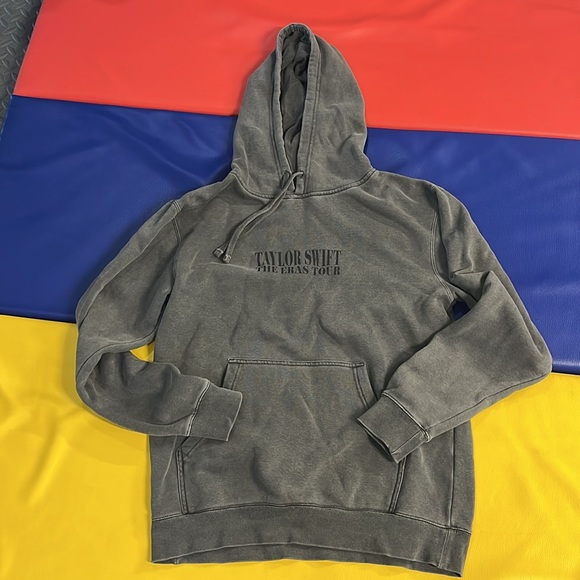 Taylor Swift Charcoal Graphic Hoodie eras tour medium - Picture 2 of 7